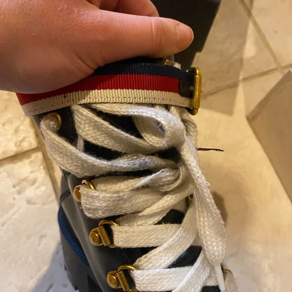 Gucci Leather ankle boot with Sylvie Web - Picture 3 of 12